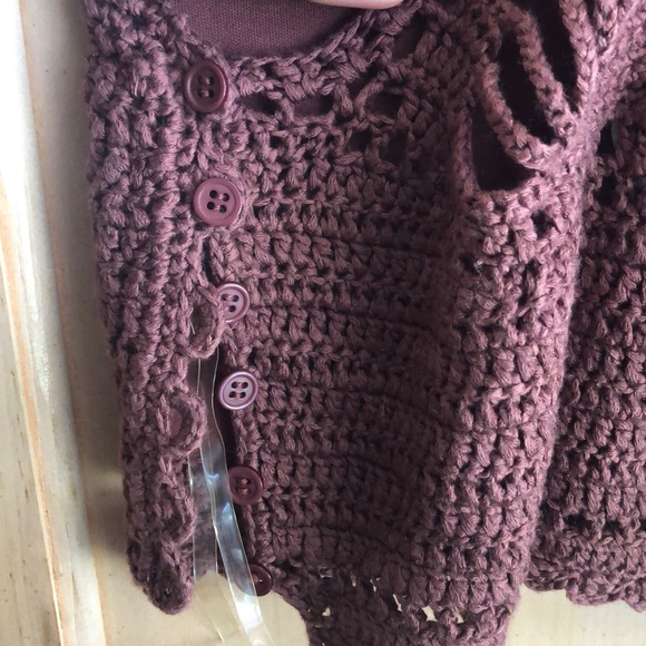 Cropped Knitted Tank - Picture 3 of 3